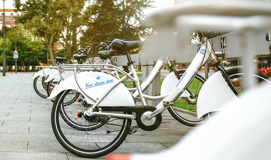 El sistema de bicicletas eléctricas compartidas volverá al condado